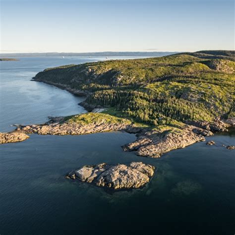 ossement sept iles|Sept Îles Archipelago